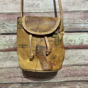 Alviero Martini Small Leather Bucket Bag